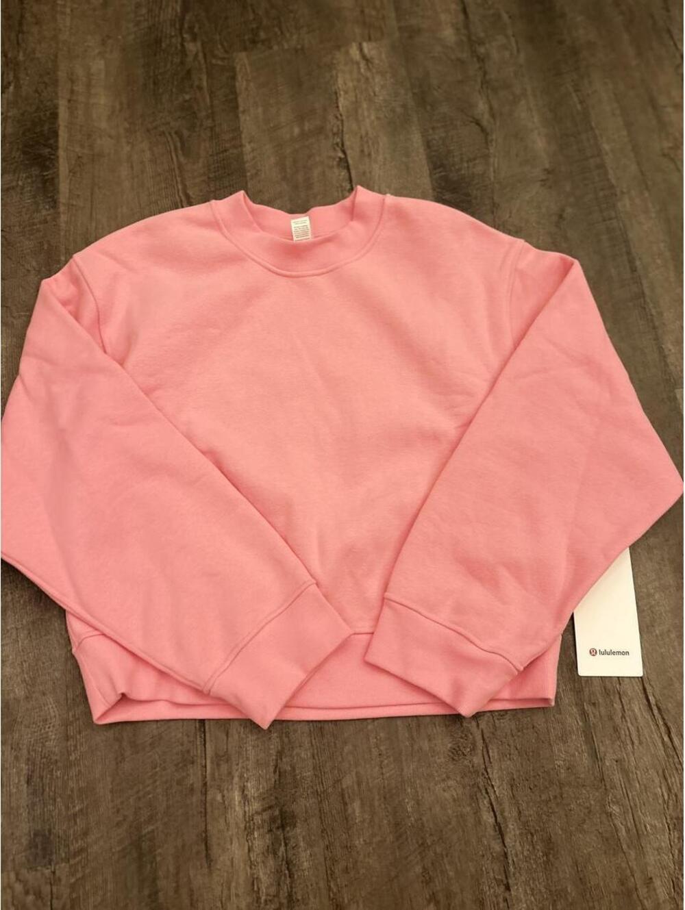 Lululemon Women's Pink Sweatshirt